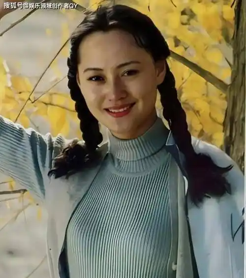 刘奕君老师在最新的电视剧《不完美受害人》中出色地扮演着"职场恶人