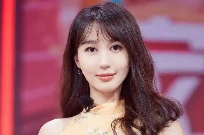 关注近来猛升的85后女明星,王子文榜首,刘惜君榜眼,景甜探花_赵丽颖