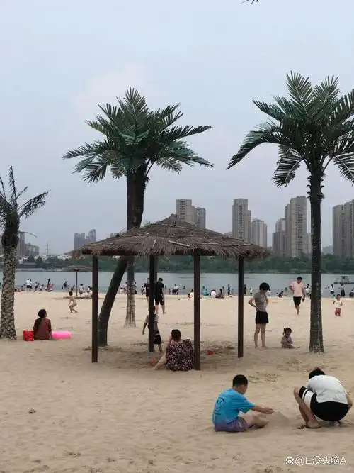 汴西湖银沙滩:开封城中的梦幻海滨