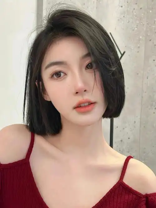 短发2022夏季显白发色