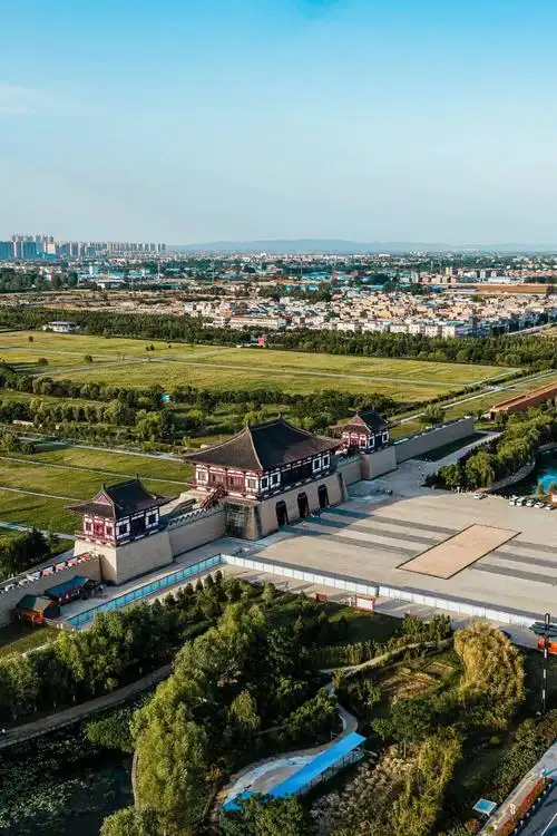 洛阳定鼎门唐代城门遗址.摄影/石耀臣