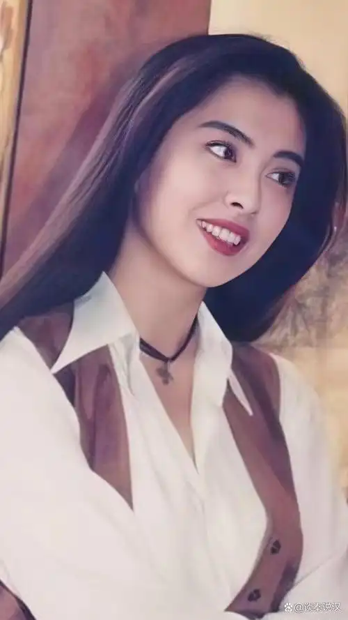 当年王祖贤有多美?主演最惊艳潘金莲,倾倒四大才子之倪匡与黄霑