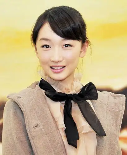 周冬雨"黑历史"大曝光!普通人如何逆袭成气质女神?