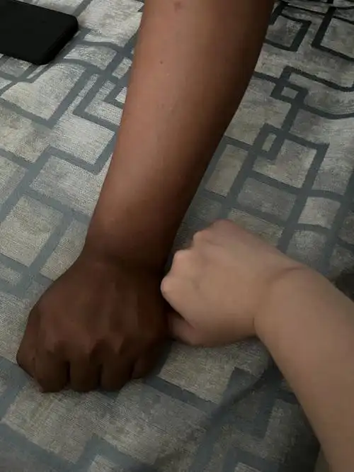 觉得涂防晒没啥用还麻烦的瞅瞅[doge][doge]晒黑只是一瞬间的事,一定