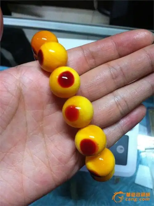 盔犀鸟鸟头珠子 盔犀鸟头多少钱一克