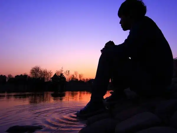 男生有内涵的伤感句子