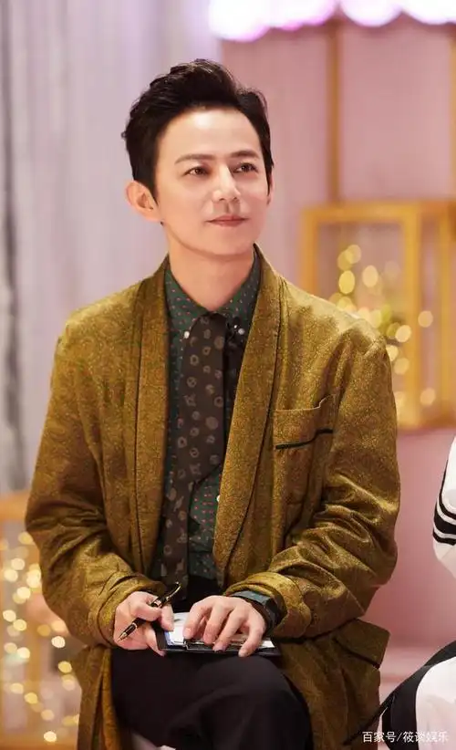 何炅发微博道歉,不该点评表演,高情商的他也有翻车的一天?