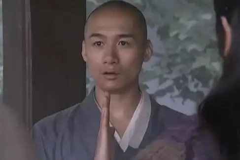 樊少皇扮演的虚竹被很多人称为经典,而胡军版本里高虎扮演的虚竹同样