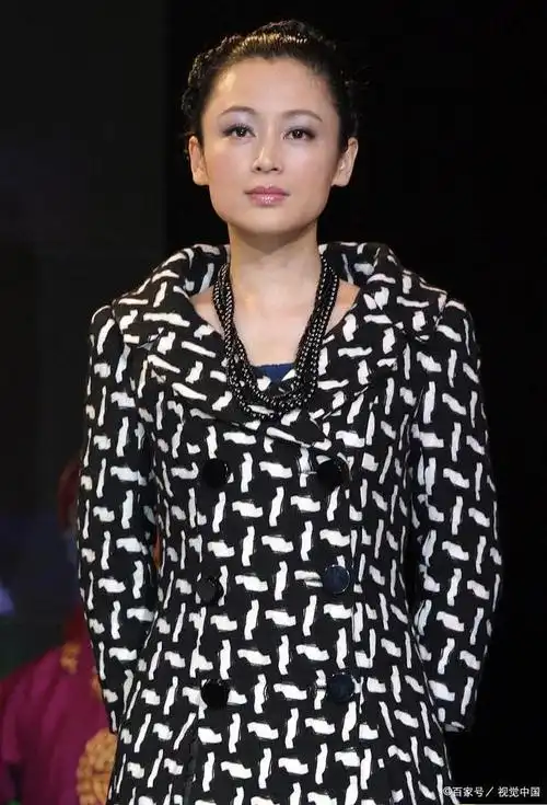 陈红——明眸皓齿,眼波流动,明艳大气,一颦一笑都是万种风情