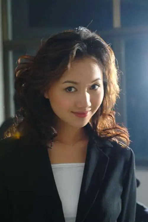 韩雯雯饰演把副市长拉下马的王焰点击此处查看其它图片