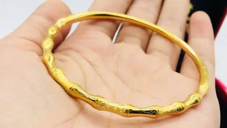 沙金戴久了会掉色吗