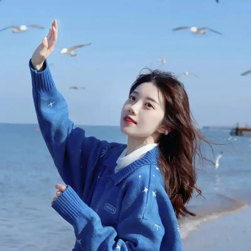 女生头像|背靠大海 面朝大海,春暖花开