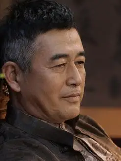 高明远(王志飞饰演)