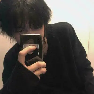 手机控男头帅气遮脸,男生头像图片-回车桌面