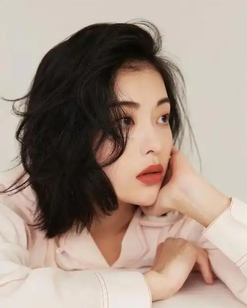 小学生女孩发型2021最新图片(小学生发型男2021流行发型12岁)-星座梦