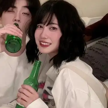 比较成熟的稳重低调情侣头像 一对两张优质气质型唯美情头