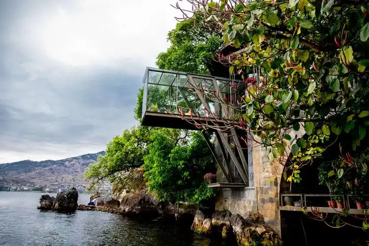 孔雀女王月亮宫