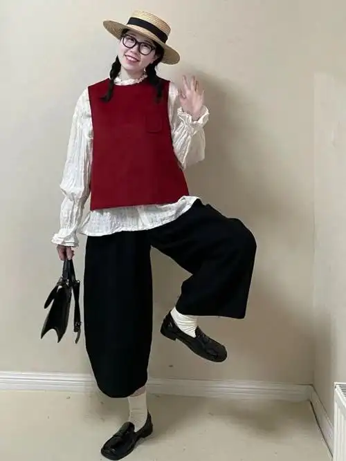 灯笼裤怎么搭配上衣