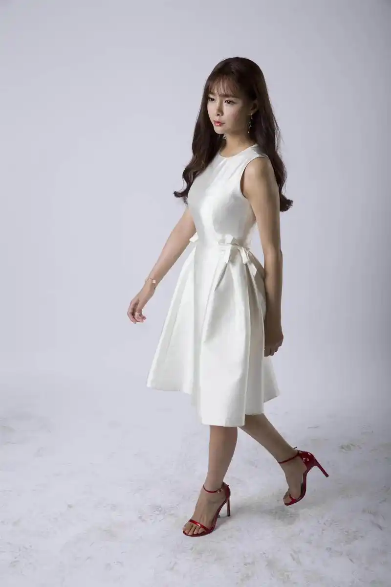 高清镜头下的沈梦辰,这"肤色"太真实了,气质全靠颜值撑