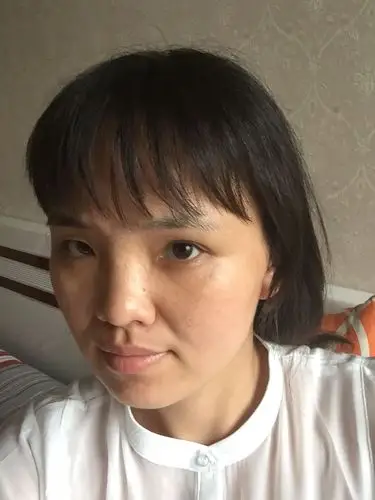 为什么别的女孩自拍照都那么美,而我却这么丑,是拍照的技巧,还是人的