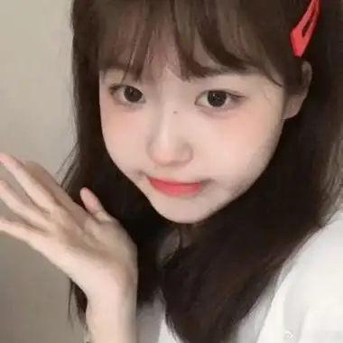 女头像潮流ins酷高清好看的净酷头像女生真人图片