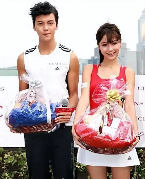 黄晓明|李菲儿|娱乐圈_网易订阅