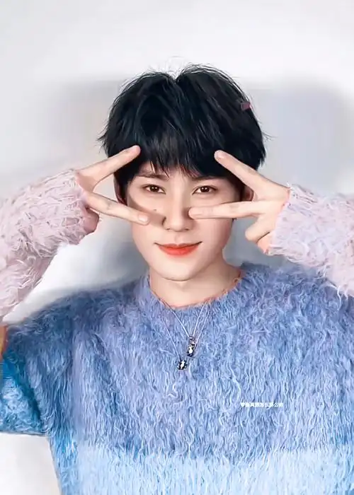 张真源文艺风随拍live图##张真源北京大学生音乐节舞台镜头