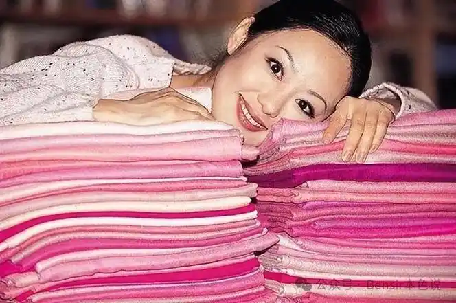 章小蕙搞垮两个有钱人后在另一个圈子风生水起