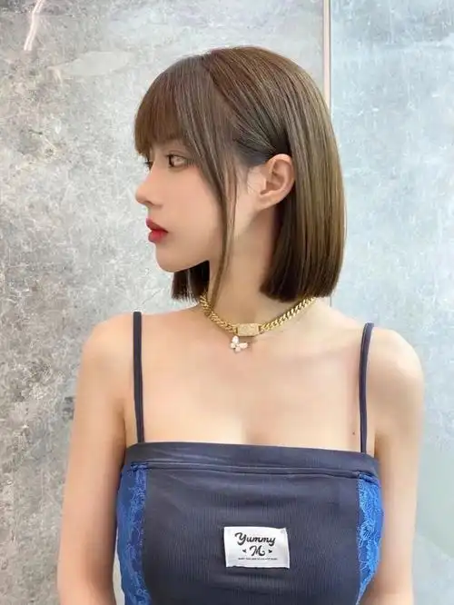 齐肩发,喜欢初恋发型的女生尝试～/推荐这款优雅高级的齐肩发型√基本