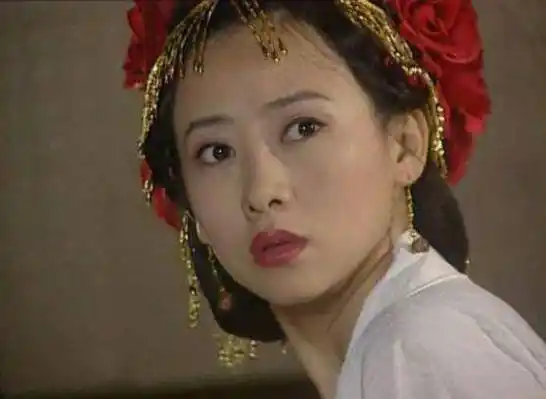 懿颜值对比:第一版想扯她头发,第五版是"亚姐"冠军_皇帝_那拉氏_周迅