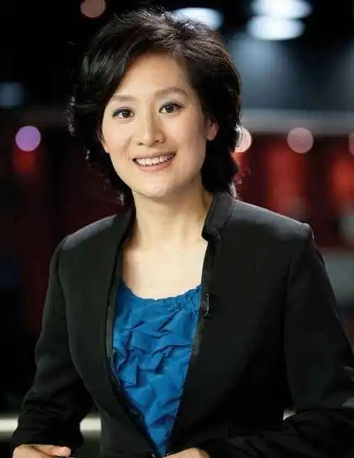 主持人林海,两任妻子都是同行,如今49岁生活十分幸福