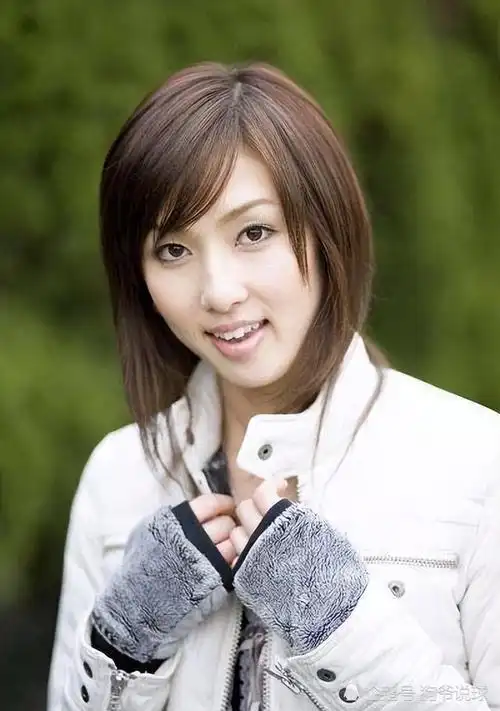 回顾天上人间女一号梁海玲,喝一杯酒要1万元,共度一夜价格吓跑富豪