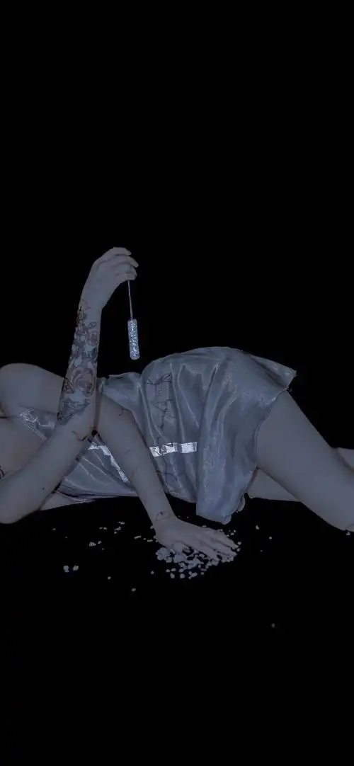 黑色系壁纸前途与玫瑰来日与方长