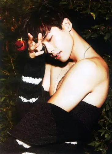 李钟硕 手机壁纸 高清 美颜盛世 性感