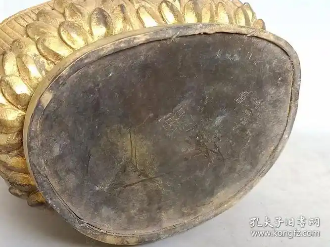 乡下收的明代老铜鎏金佛像1