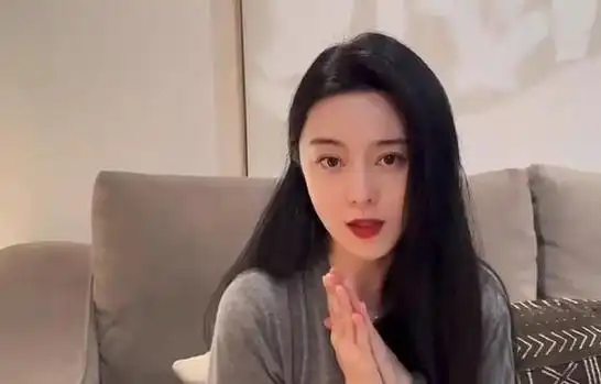 范冰冰72岁父亲参加网红婚礼,行为引发争议|黄奕|洪金宝|范丞丞|娱乐