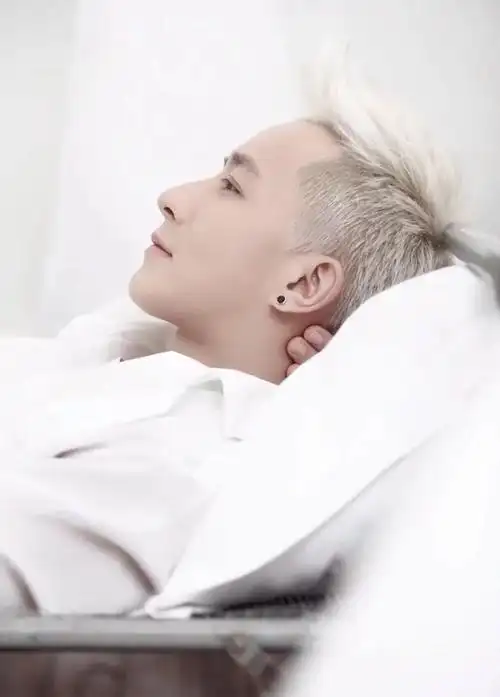 主题:被微博上韩庚多年前某个动图秒了,小受极品啊难怪那时候那么红