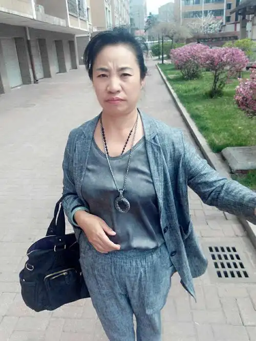 55岁离异女征婚照片(id:96173688)_北京征婚交友_珍爱网