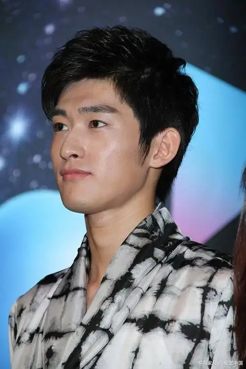 郑爽张翰隔空互动疑似悄悄复合,问世间情为何物直叫网友干着急