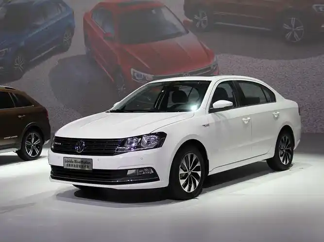 > 上海大众新款朗逸上市