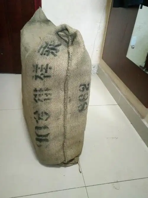 正八边形的中心角等于______度;半径为2的正六