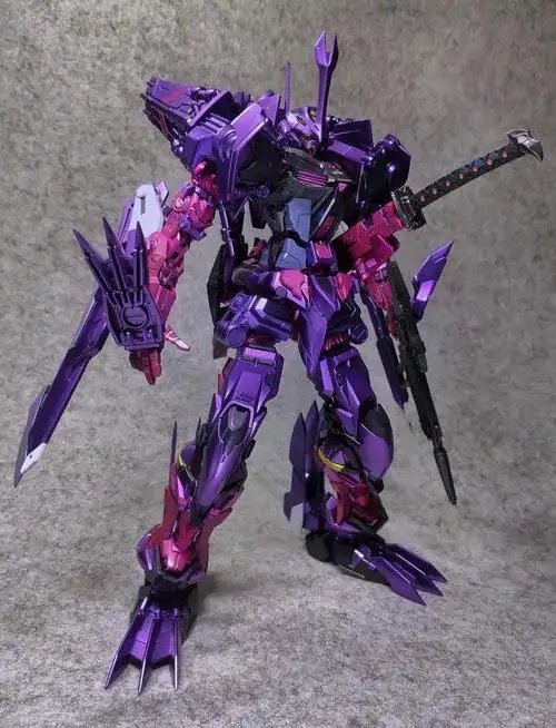 根大木秀投稿作品幻惑异端高达全形态