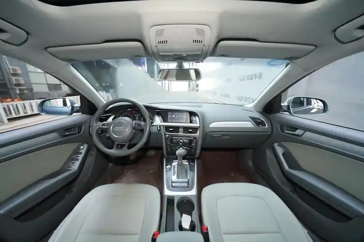 奥迪a4l 2013款 2.0t 自动 舒适型 (国Ⅳ)
