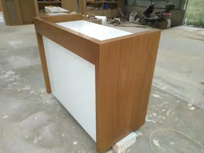 合肥展柜工厂烤漆展柜定制工艺简介