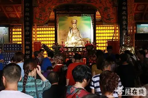 重庆华岩寺观世音菩萨成道日祈福消灾法会圆满