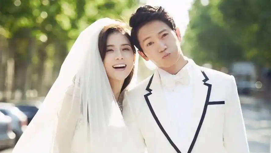 与大热男星恋爱7年,如今成圈中最幸福人妻_李宝英_池晟_电视剧