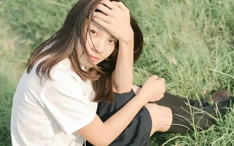 制服少女户外日系写真壁纸图片高清大图预览1920x1200_美女壁纸下载