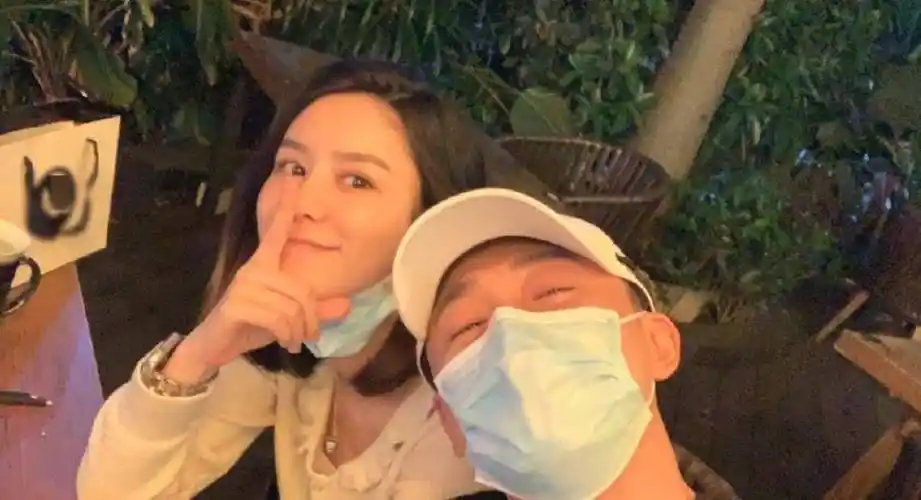 原创嫁偶像代价张馨月回应学历低没有林峰我也能有这样的生活水平