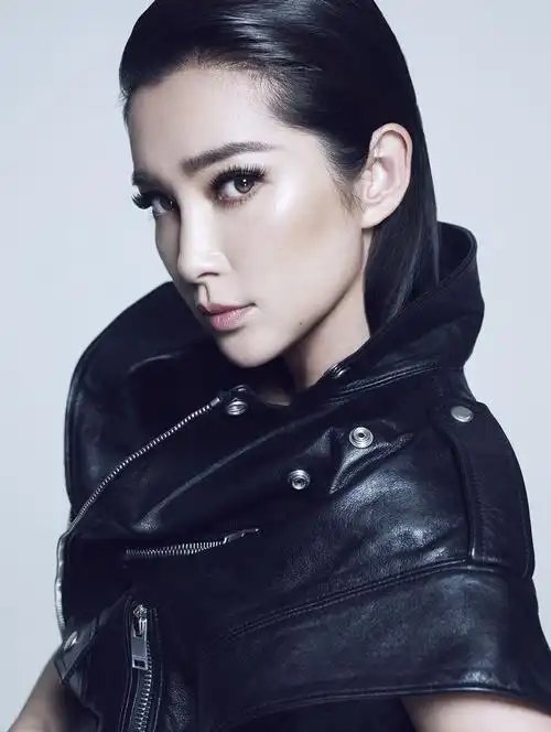 李冰冰《男人装》图片李冰冰写真集分享 - 新宇视窗