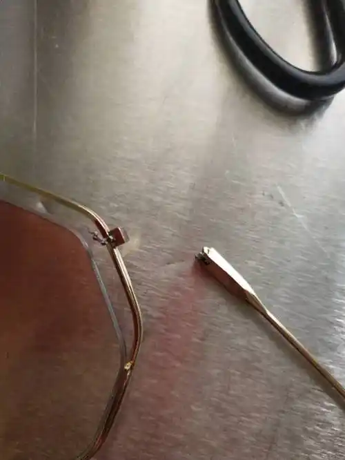 蔻依chloe眼镜介绍,及chloe眼镜太阳镜的维修,修理